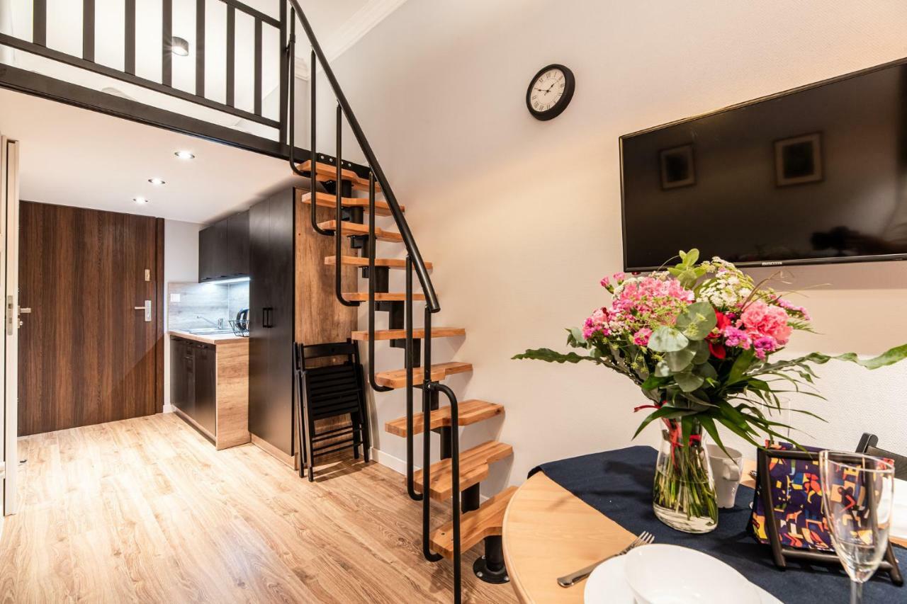 Lubomirskiego 23 Residence - Great Location, 10 Min To Main Square By Foot, Right Next To Main Rail And Bus Station Krakow Exterior photo
