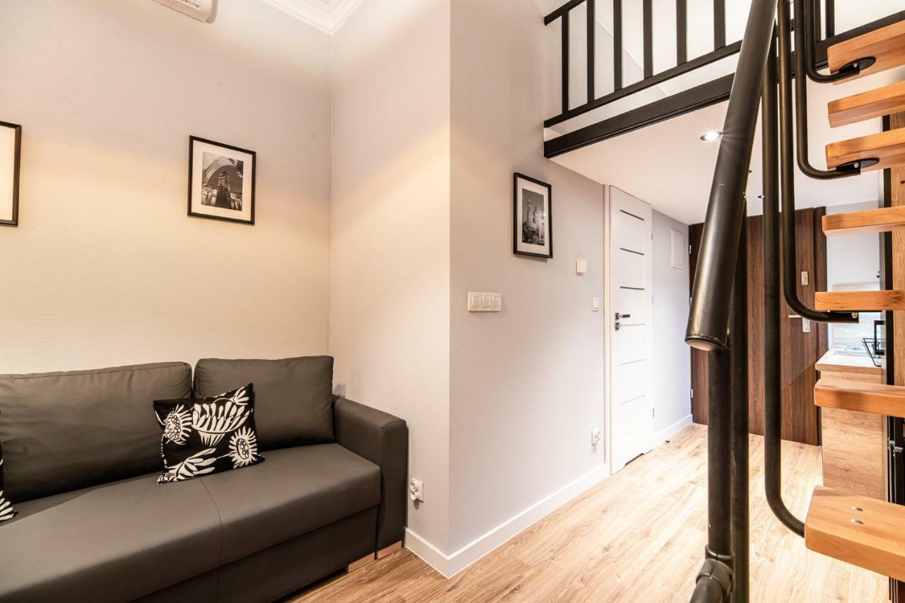 Lubomirskiego 23 Residence - Great Location, 10 Min To Main Square By Foot, Right Next To Main Rail And Bus Station Krakow Exterior photo