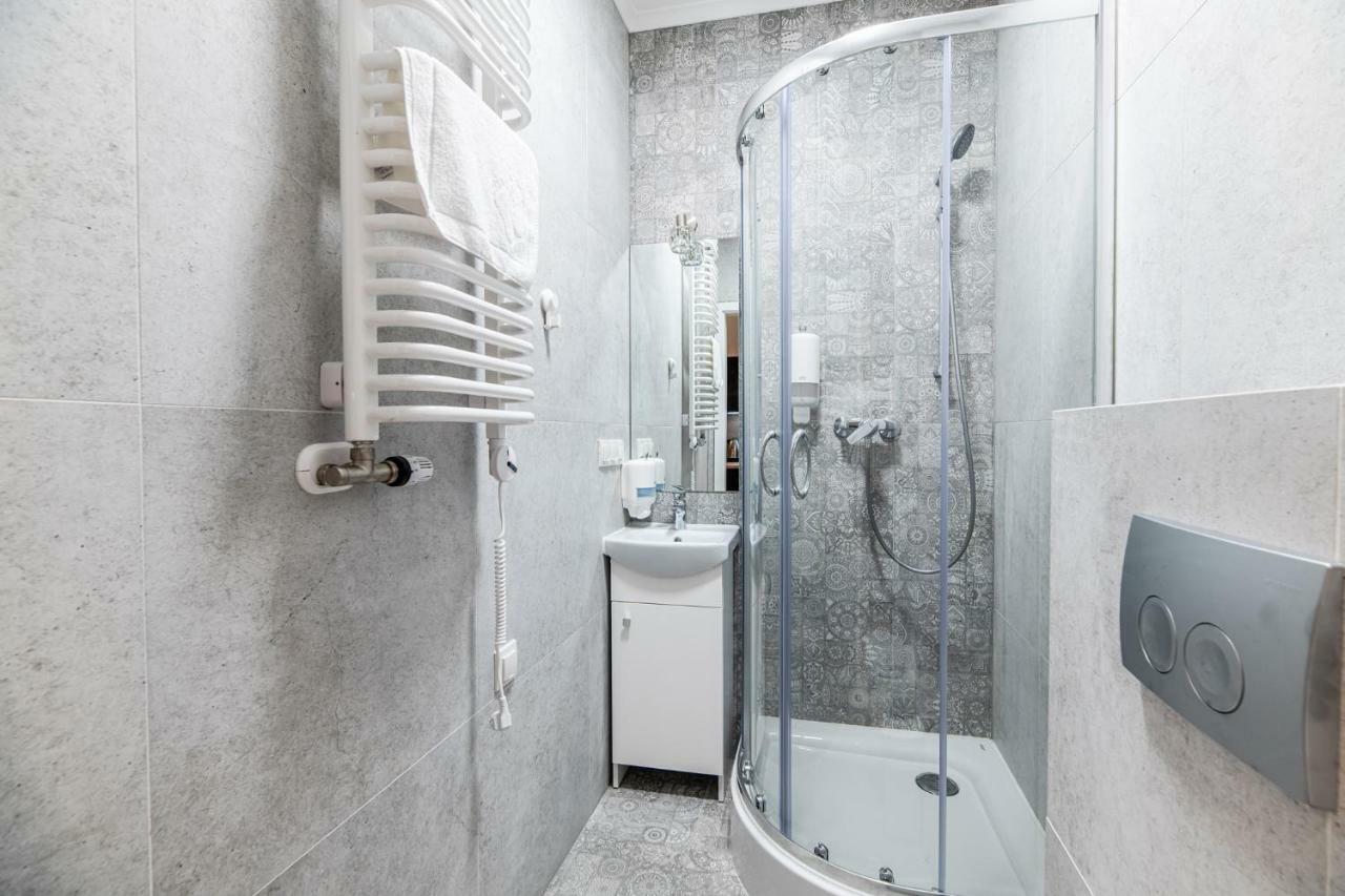Lubomirskiego 23 Residence - Great Location, 10 Min To Main Square By Foot, Right Next To Main Rail And Bus Station Krakow Exterior photo