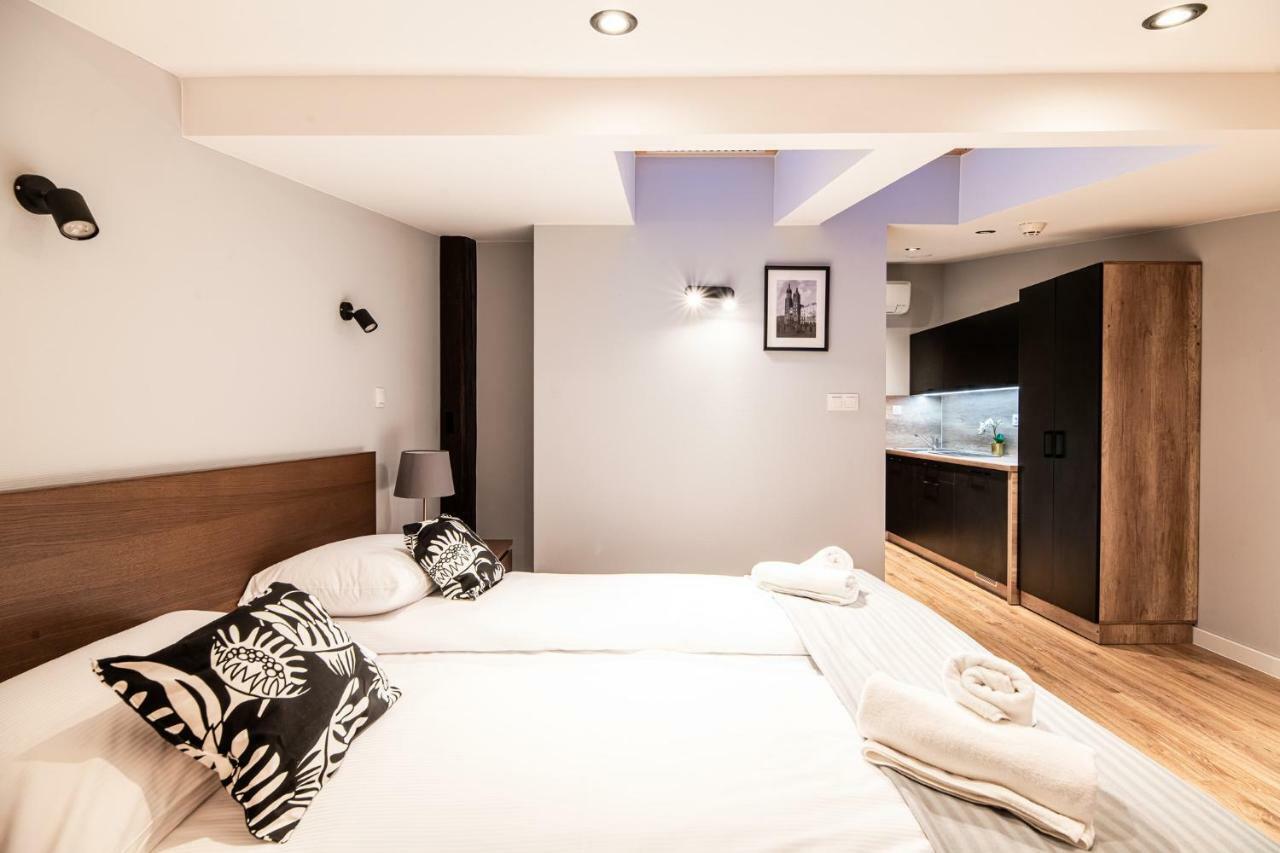 Lubomirskiego 23 Residence - Great Location, 10 Min To Main Square By Foot, Right Next To Main Rail And Bus Station Krakow Exterior photo