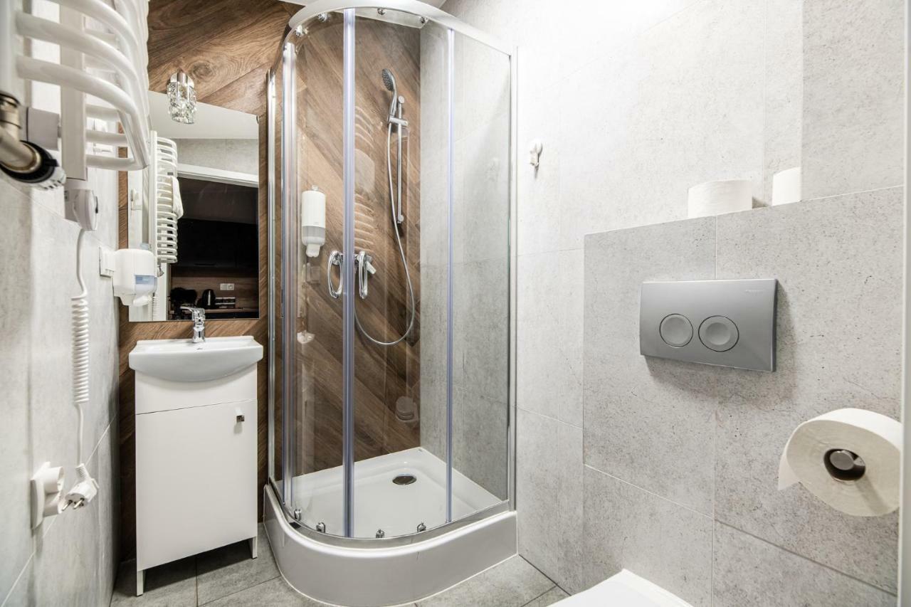 Lubomirskiego 23 Residence - Great Location, 10 Min To Main Square By Foot, Right Next To Main Rail And Bus Station Krakow Exterior photo